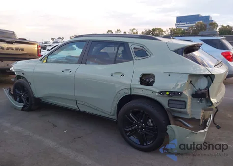 2025 Chevrolet Trax Fwd Activ z USA, uszkodzony, nr VIN KL77LKEP3SC083803